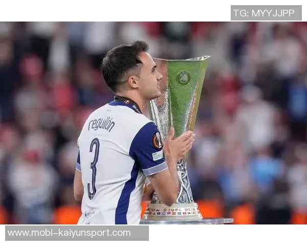 罗马诺透露雷吉隆坚定选择迈阿密国际谈判已深入推进