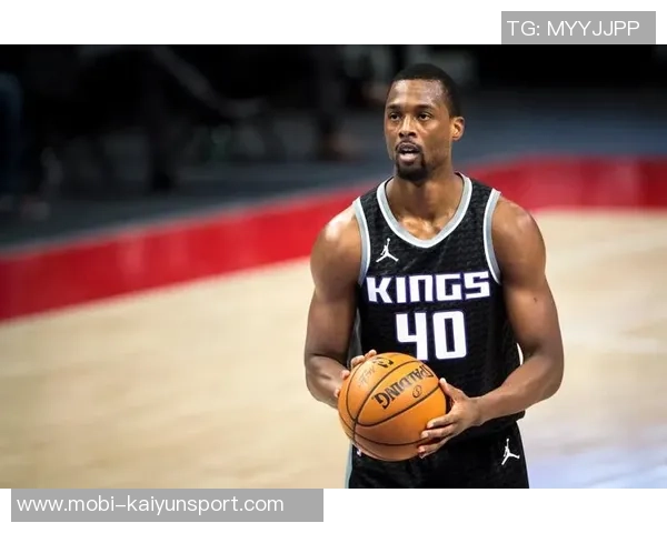 追梦谈球队阵容变化首发KD替补普尔裁掉巴恩斯的背后故事