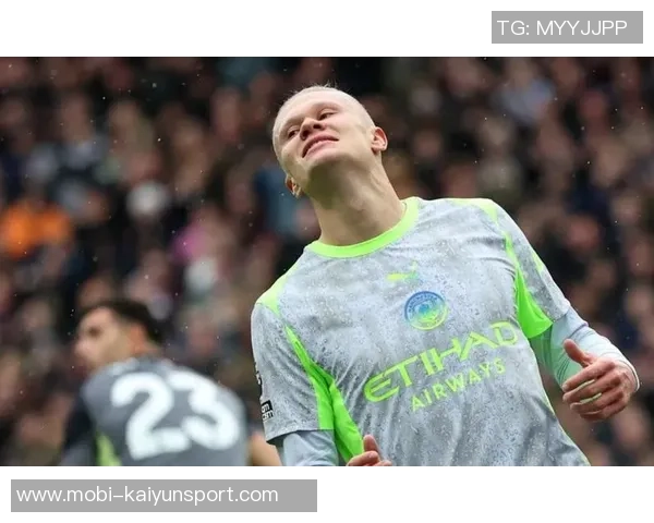 差点出事!热刺后场出球被断,勒温得球后扫射高出横梁